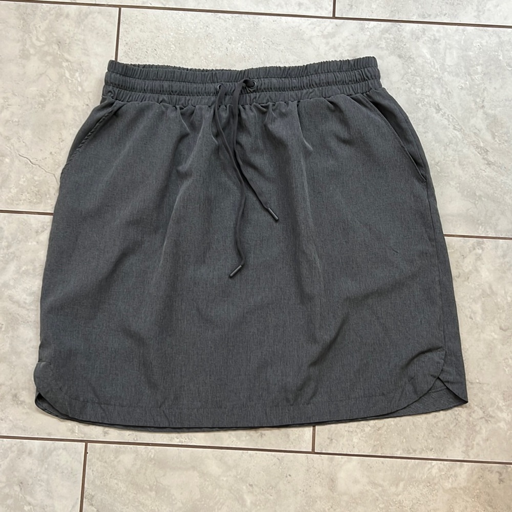 Mondetta skirt sz large Near new